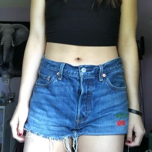Levi’s High waisted shorts with Cherry patch
